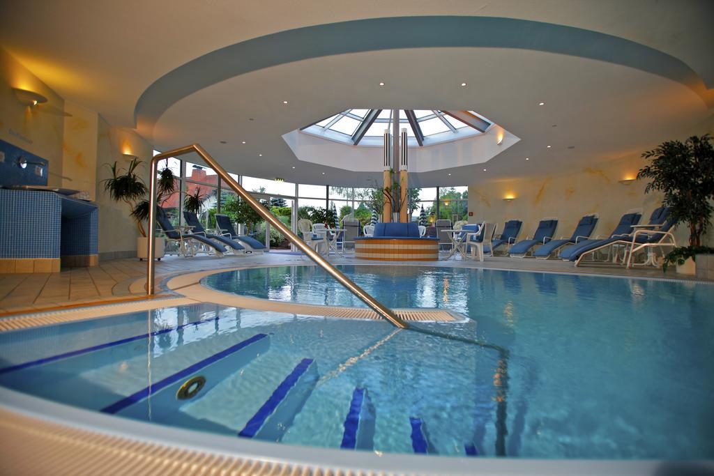 Hotel Parkhotel Flora Am 4*